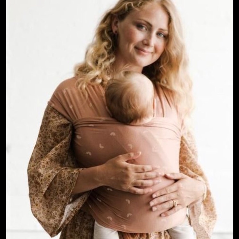 Solly Wrap Peachy Keen Rainbow NWOT